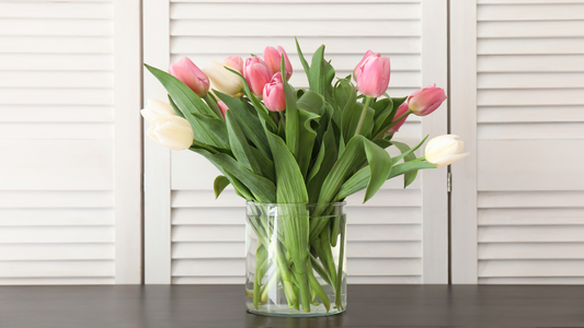 Flowers 101: Caring for Your Bouquet to Maximize Vase Life